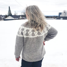 Last inn bildet i Galleri-visningsprogrammet, Cat Lady Sweater