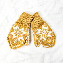 Last inn bildet i Galleri-visningsprogrammet, Bestemors selbuvotter