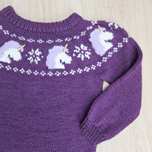 Last inn bildet i Galleri-visningsprogrammet, All the Unicorns genser