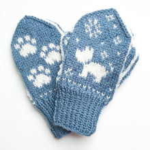 Last inn bildet i Galleri-visningsprogrammet, Hund i snøen