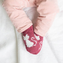 Last inn bildet i Galleri-visningsprogrammet, Sokkepus babysokker med katt Tonjeinoslo